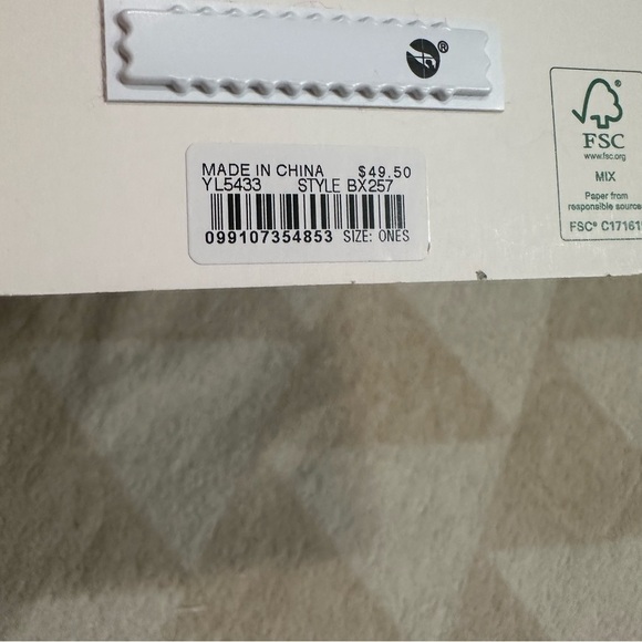 J crew gold heart drop earrings - Picture 3 of 3